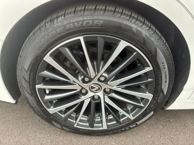 Used 2024 Eminent White Pearl Lexus 350 image 12