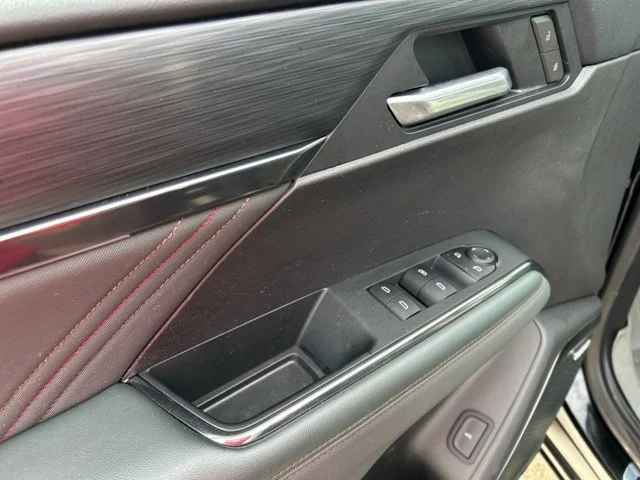 Used 2025 Black GMC AT4 image 27