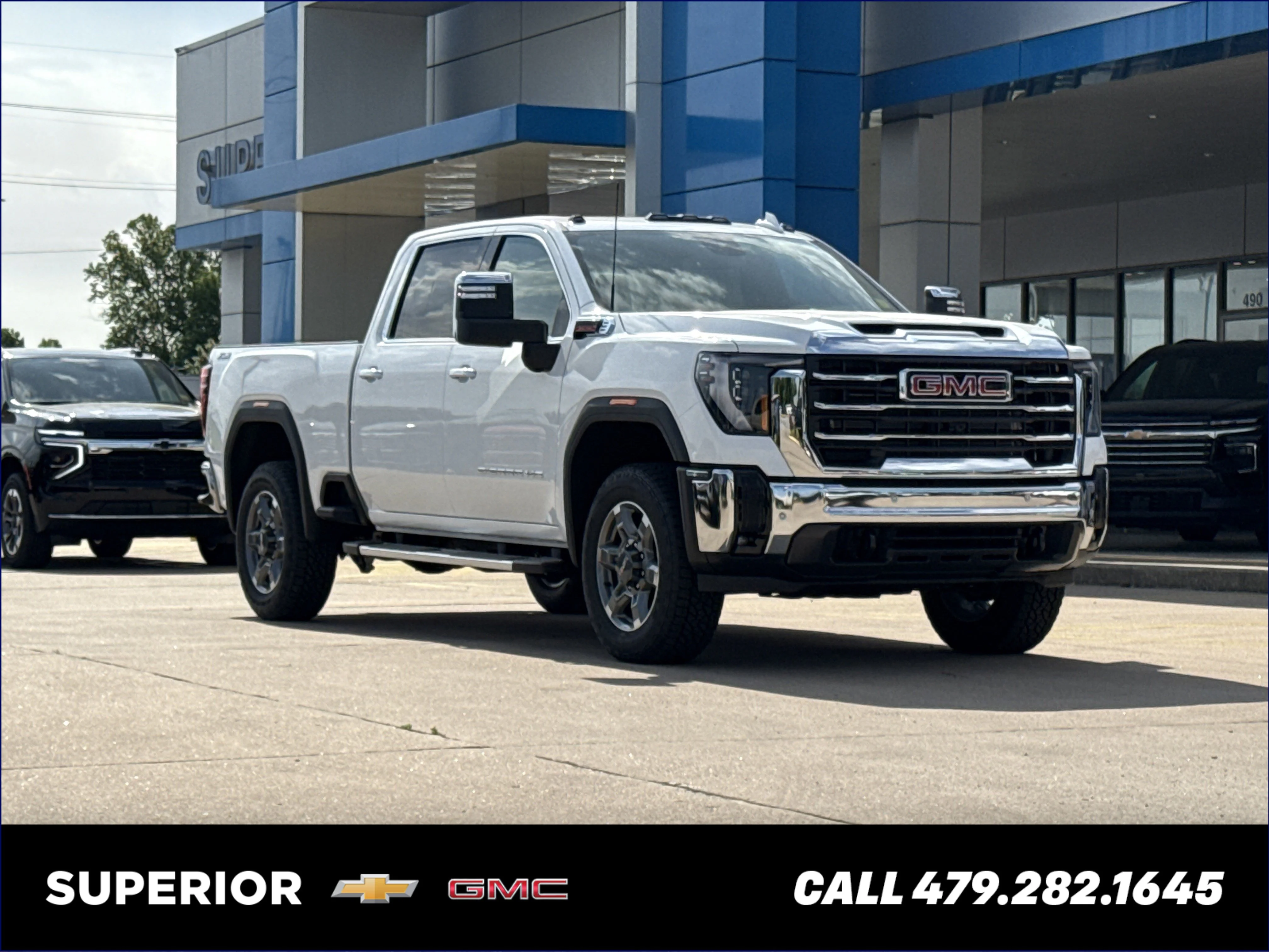 2026 GMC Sierra 4WD Crew Cab Standard Box SLT's photo
