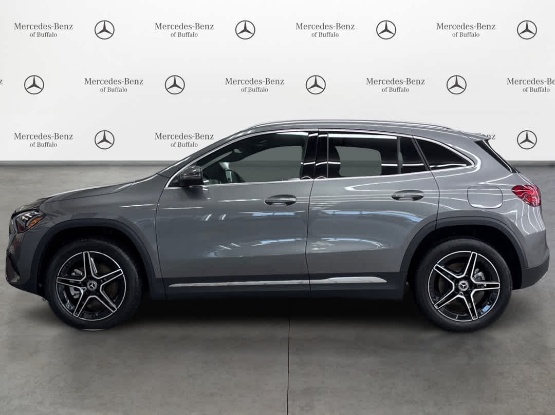 Used 2026 Mountain Grey Metallic Mercedes-Benz GLA 250 image 8