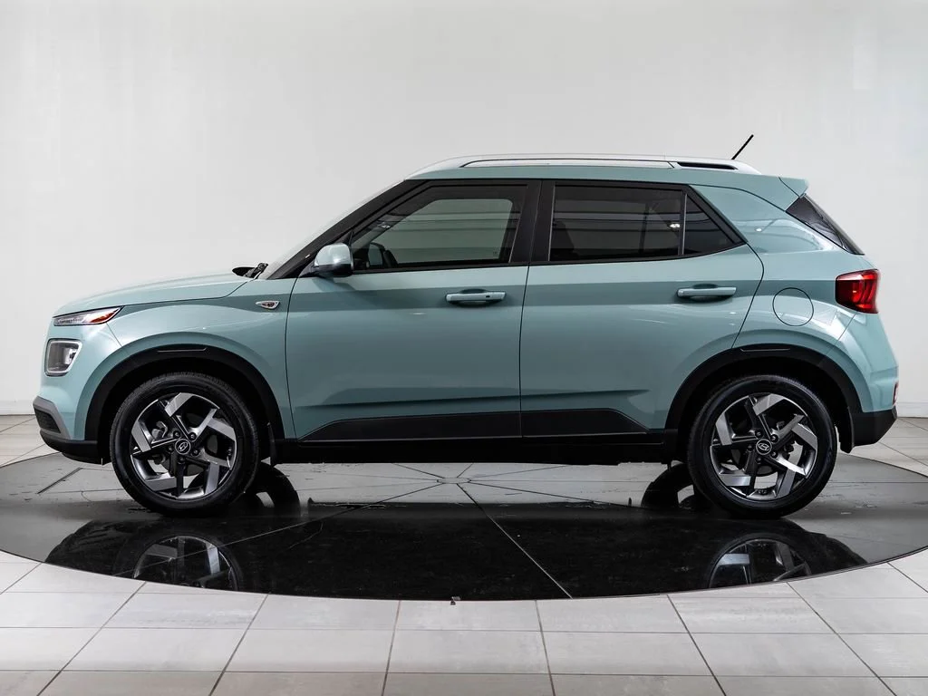 Used 2025 Mirage Green Hyundai SEL image 5