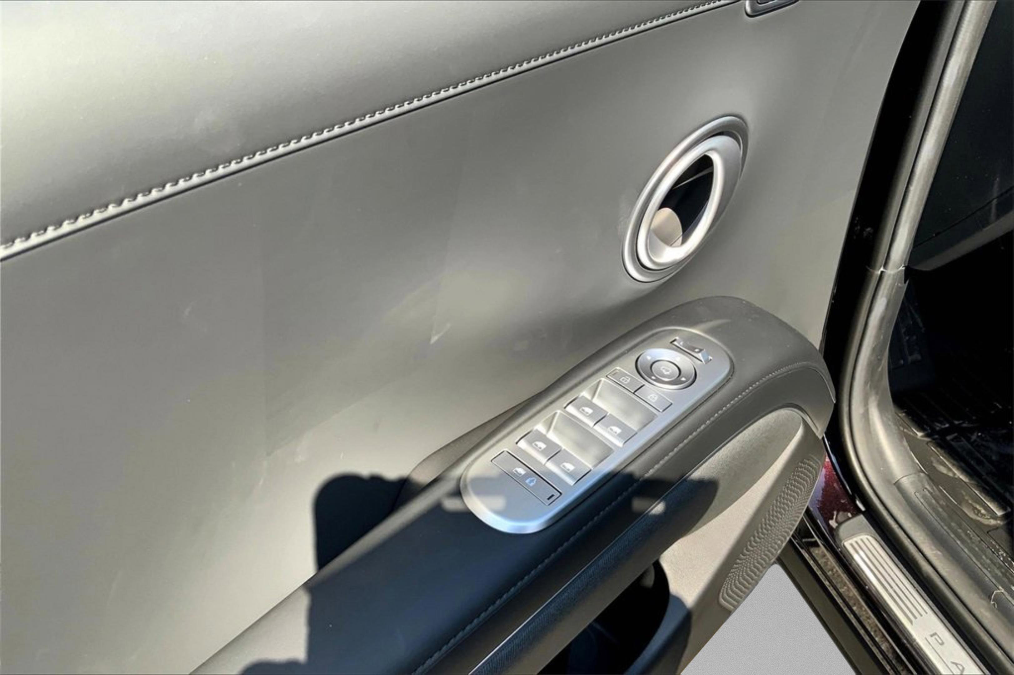 New 2026 Galaxy Maroon Pearl Hyundai Calligraphy FWD image 16