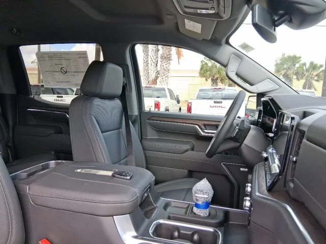 2026 GMC Sierra 1500 SLT - Photo 17