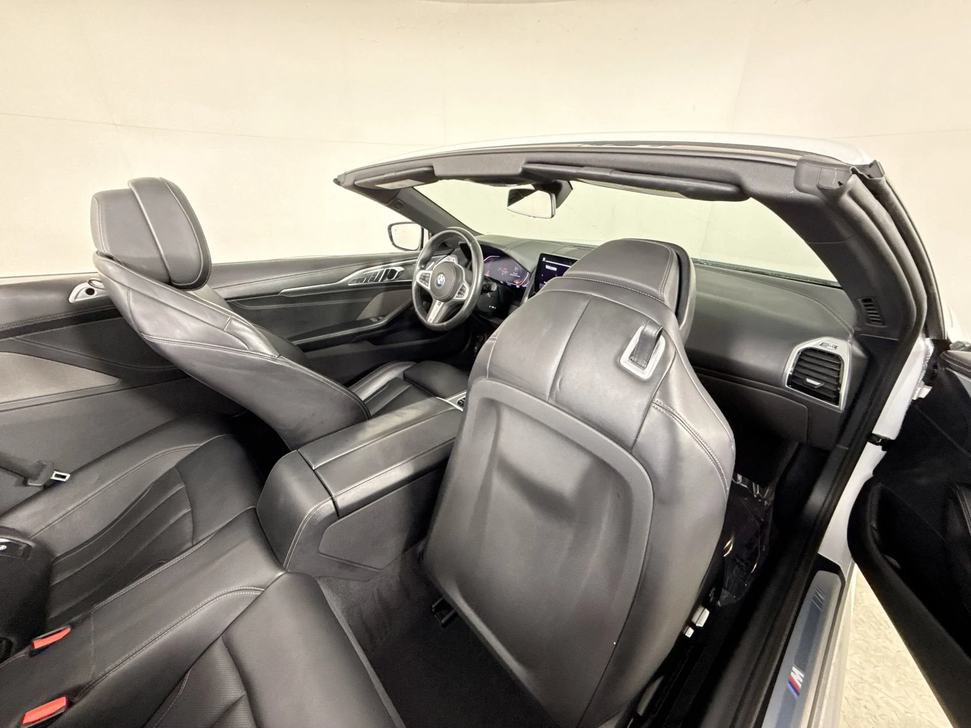 Used 2025 Mineral White Metallic BMW 840i image 24