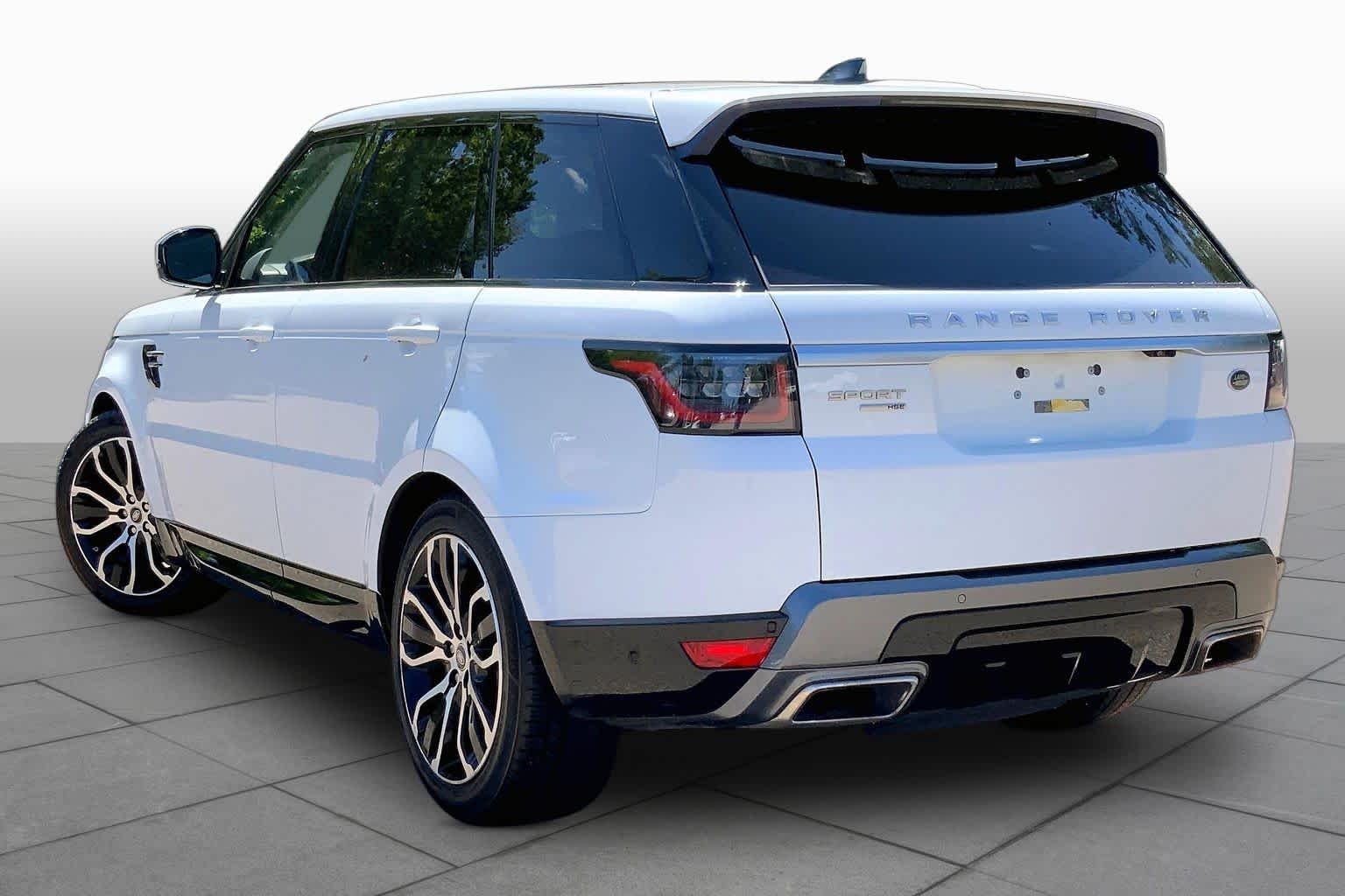 Used 2018 Fuji White Land Rover HSE image 12