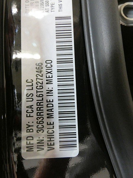 New 2026 Diamond Black Crystal Pearl-Coat Exterior Paint RAM Limited Crew Cab 8