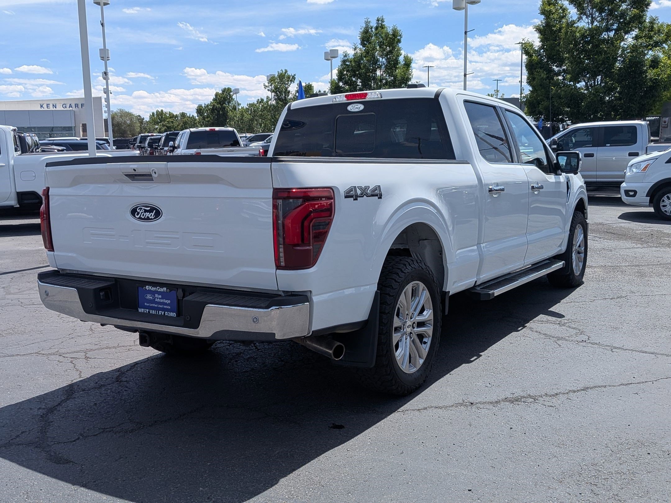 Certified Used 2024 Oxford White Ford LARIAT image 3