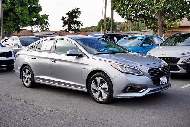 Used 2016 Gray Hyundai Limited image 5