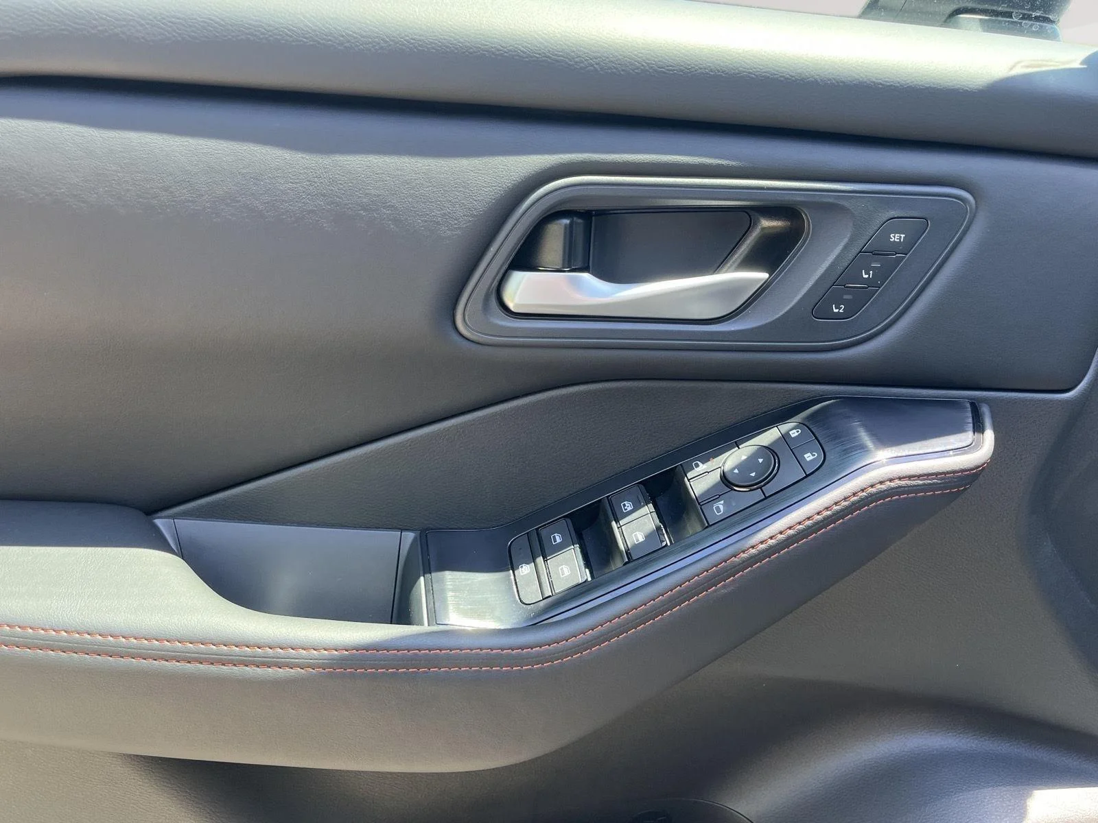 New 2026 Boulder Gray Pearl Nissan Rock Creek® image 19