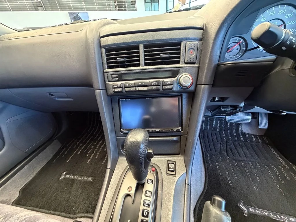Used 1999 Sparkling Silver Metallic (KV2) Nissan GTX image 24