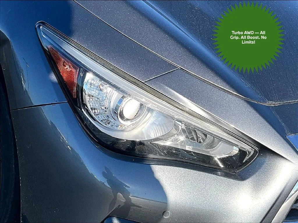 Used 2018 Gray INFINITI Sport image 26