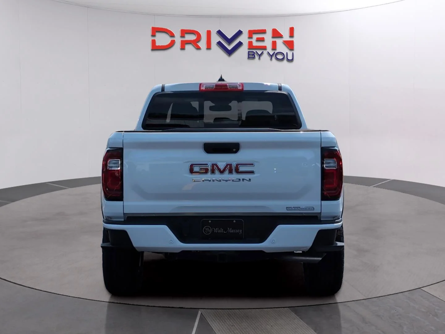 New 2026 Summit White GMC Elevation image 5