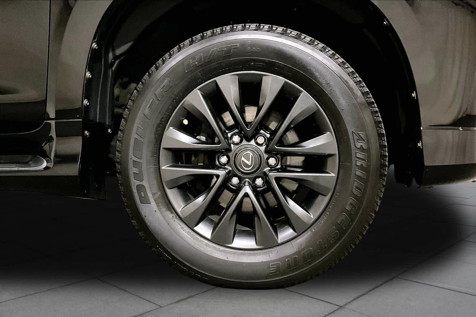 Used 2022 Black Onyx Lexus Premium image 10