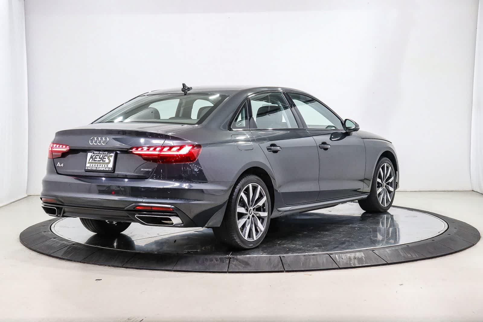 Used 2023 Gray Audi Premium Plus image 4