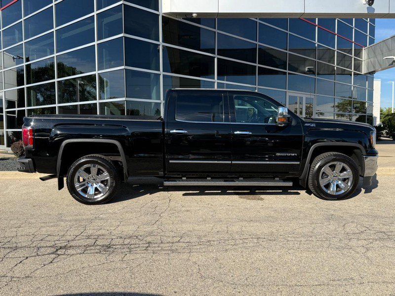 Used 2018 Onyx Black GMC SLT image 2