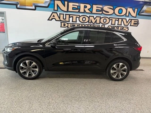 Used 2024 Ford Escape Platinum with VIN 1FMCU9JA3RUB22074 for sale in Detroit Lakes, Minnesota