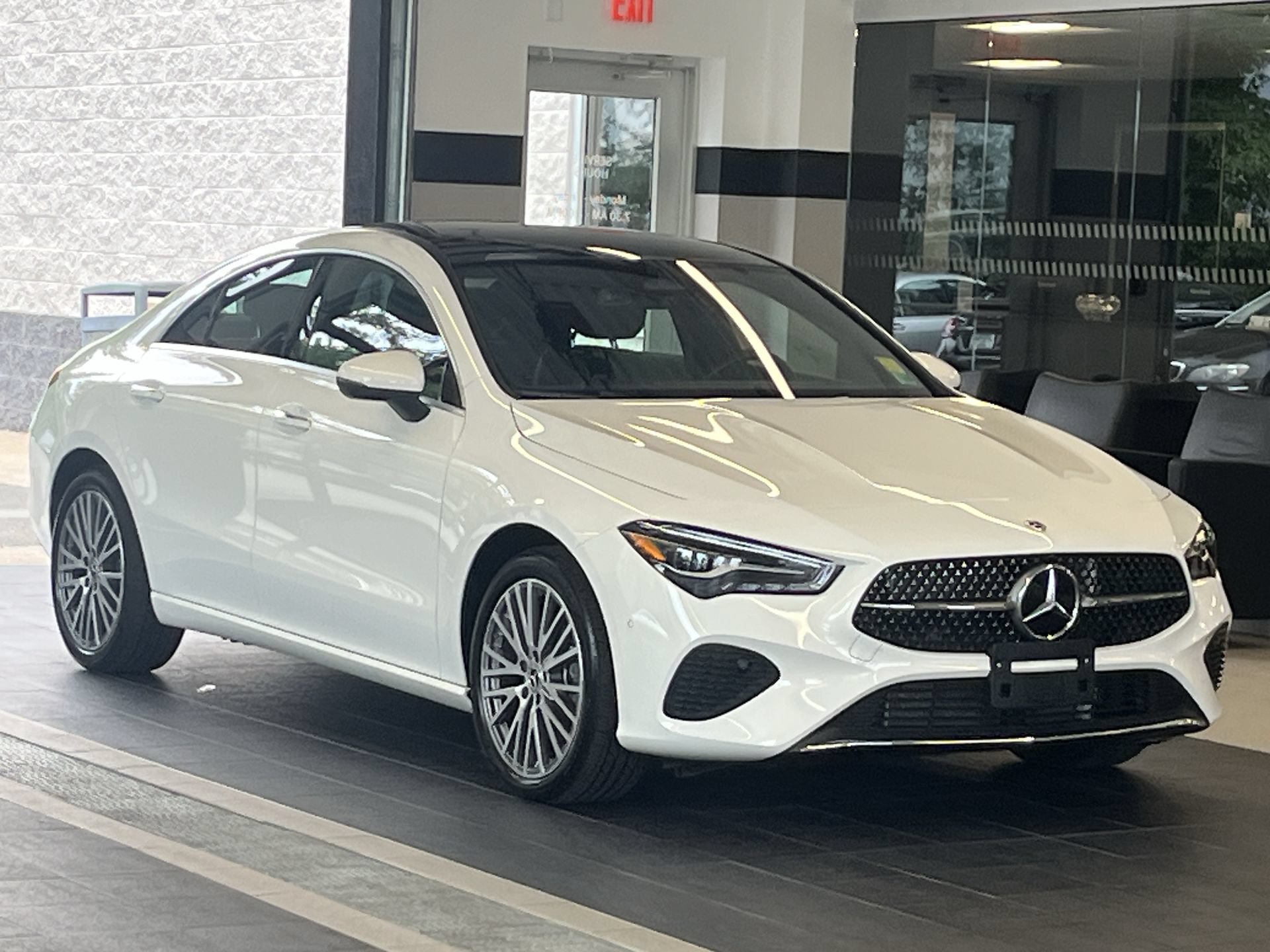 Courtesy Vehicle 2026 CLA 250 4MATIC® Coupe