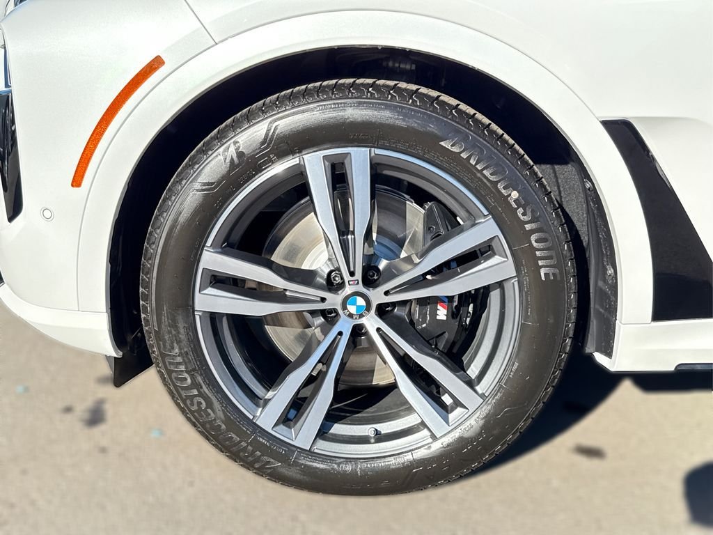 2026 BMW X7 M60i - Photo 15