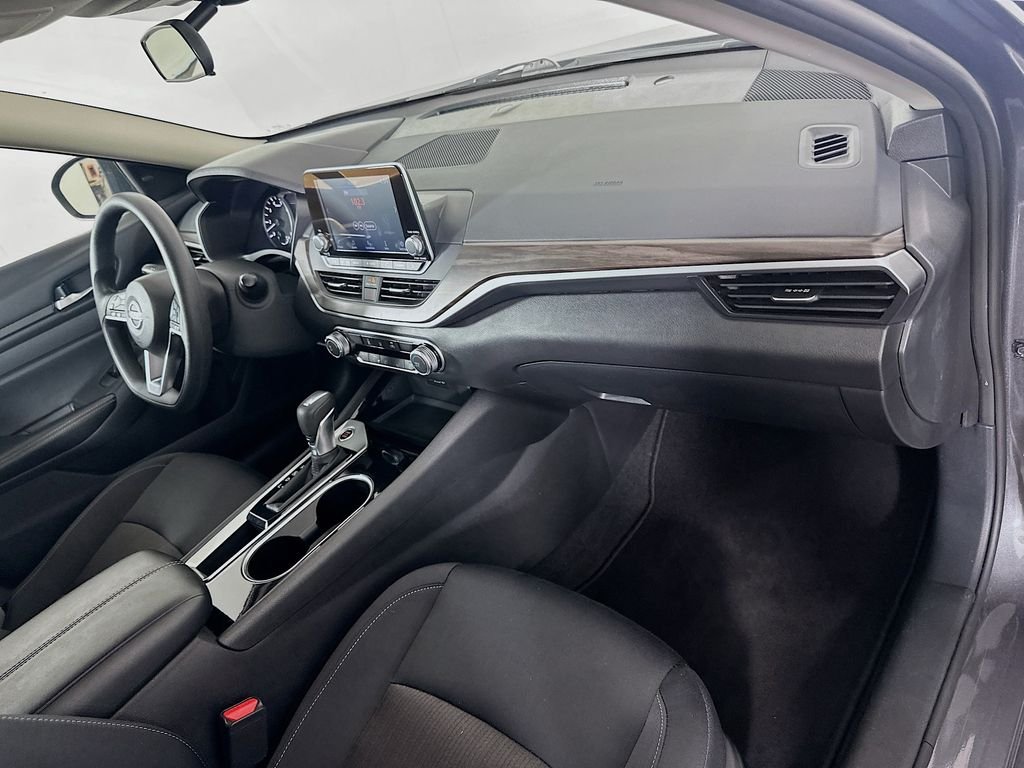 Used 2024 Gun Metallic Nissan 2.5 SV image 27