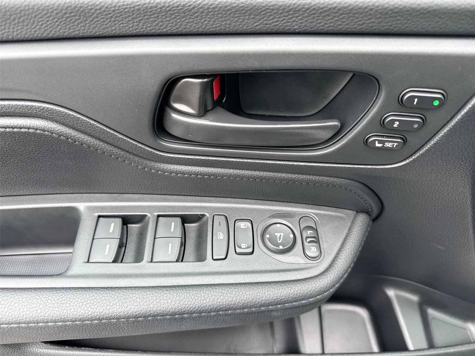 2026 Honda Odyssey EX-L - Photo 12