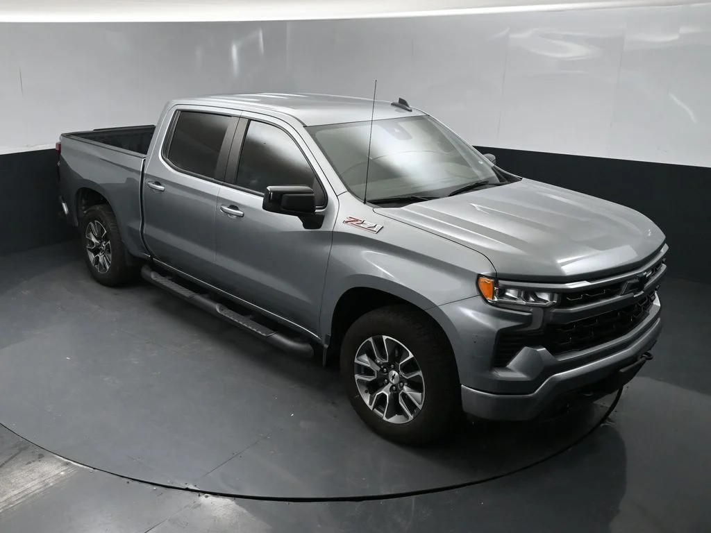 Used 2024 Gray Chevrolet RST image 13