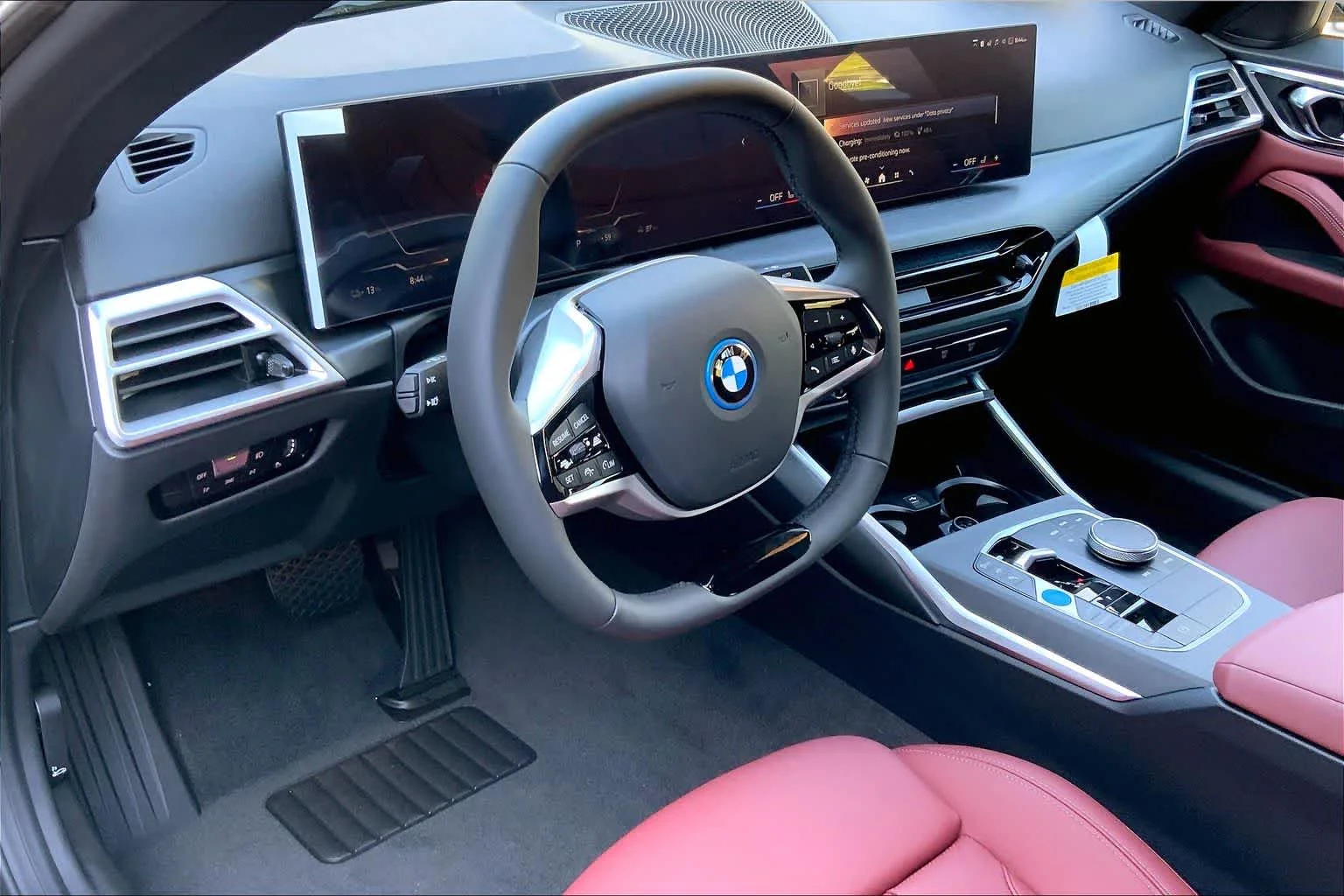 New 2026 Skyscraper Grey Metallic BMW xDrive40 image 8