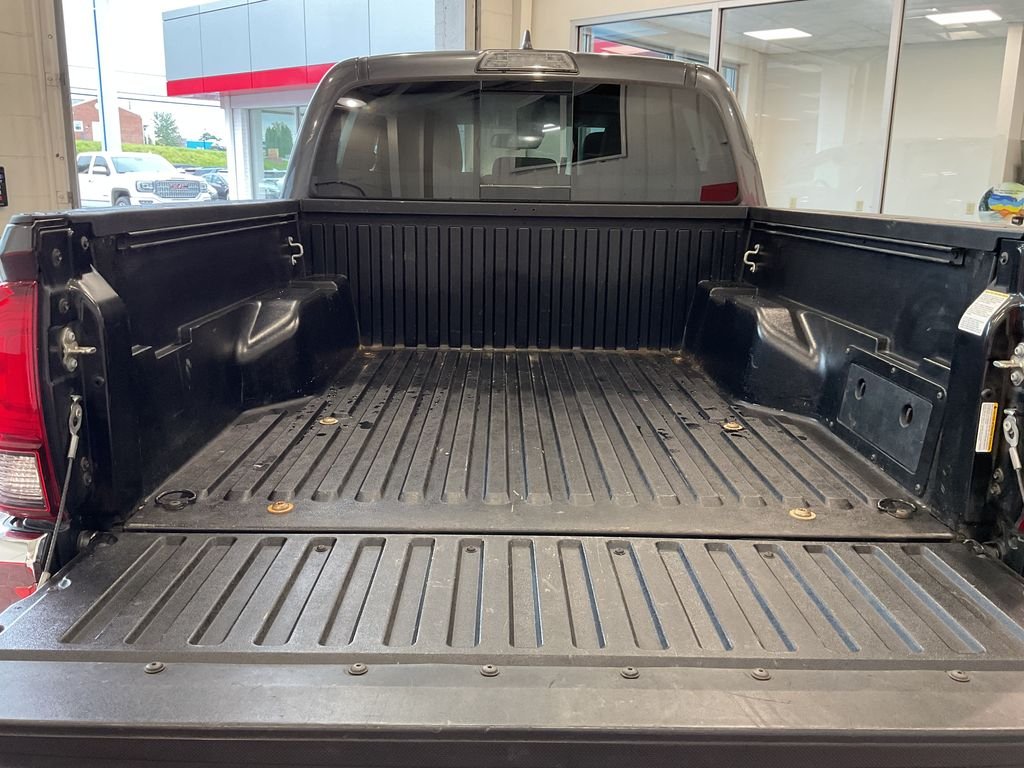 Used 2019 Gray Toyota SR5 image 10