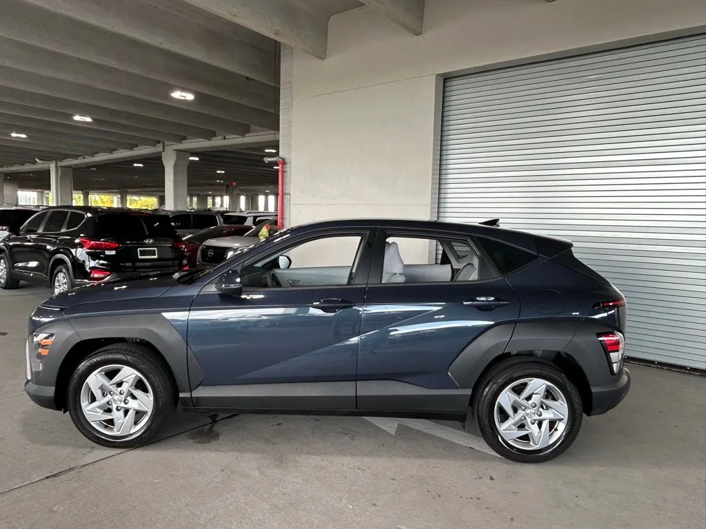 Used 2024 Denim Blue Pearl Hyundai SE image 2
