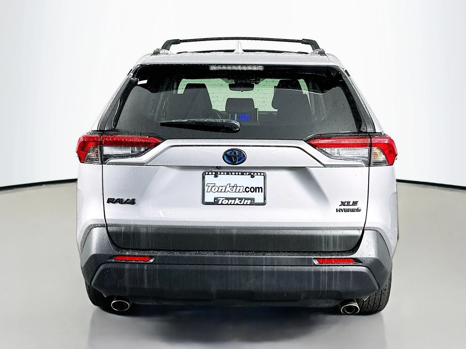 Used 2023 Silver Toyota XLE image 6