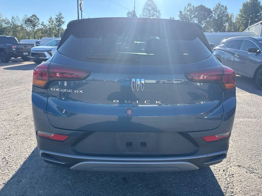 Used 2025 Blue Buick Preferred image 4