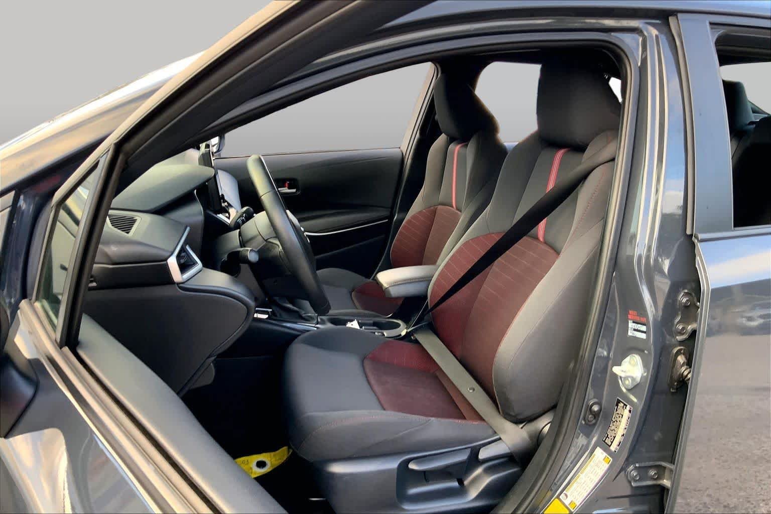 Used 2025 Underground Toyota SE image 8