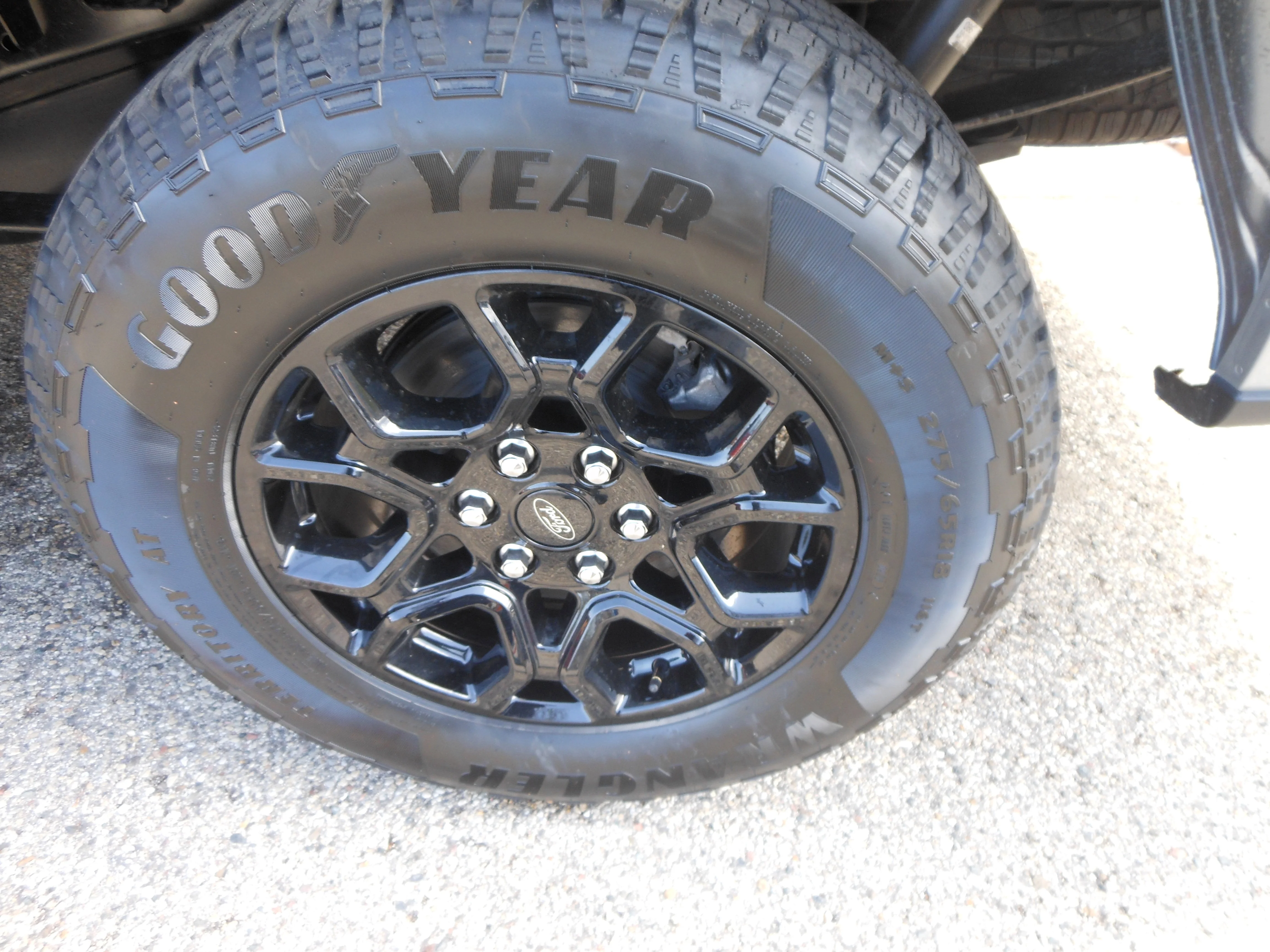 New 2026 Iconic Silver Metallic Ford XLT image 6