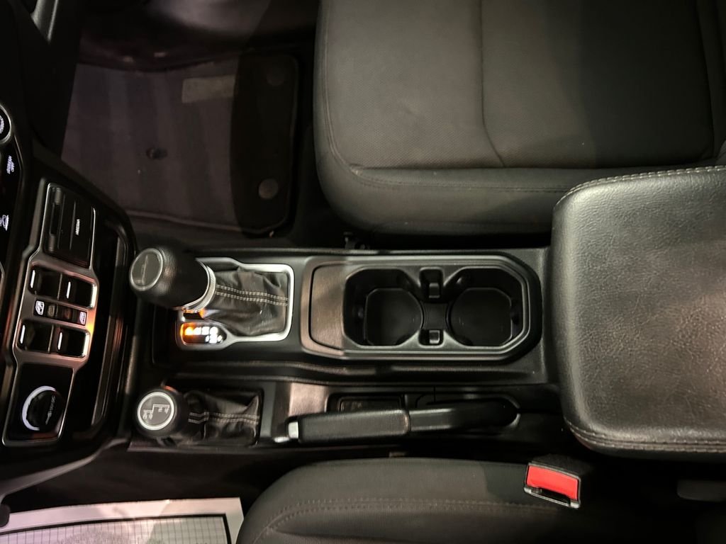 Used 2023 White Jeep Overland image 23