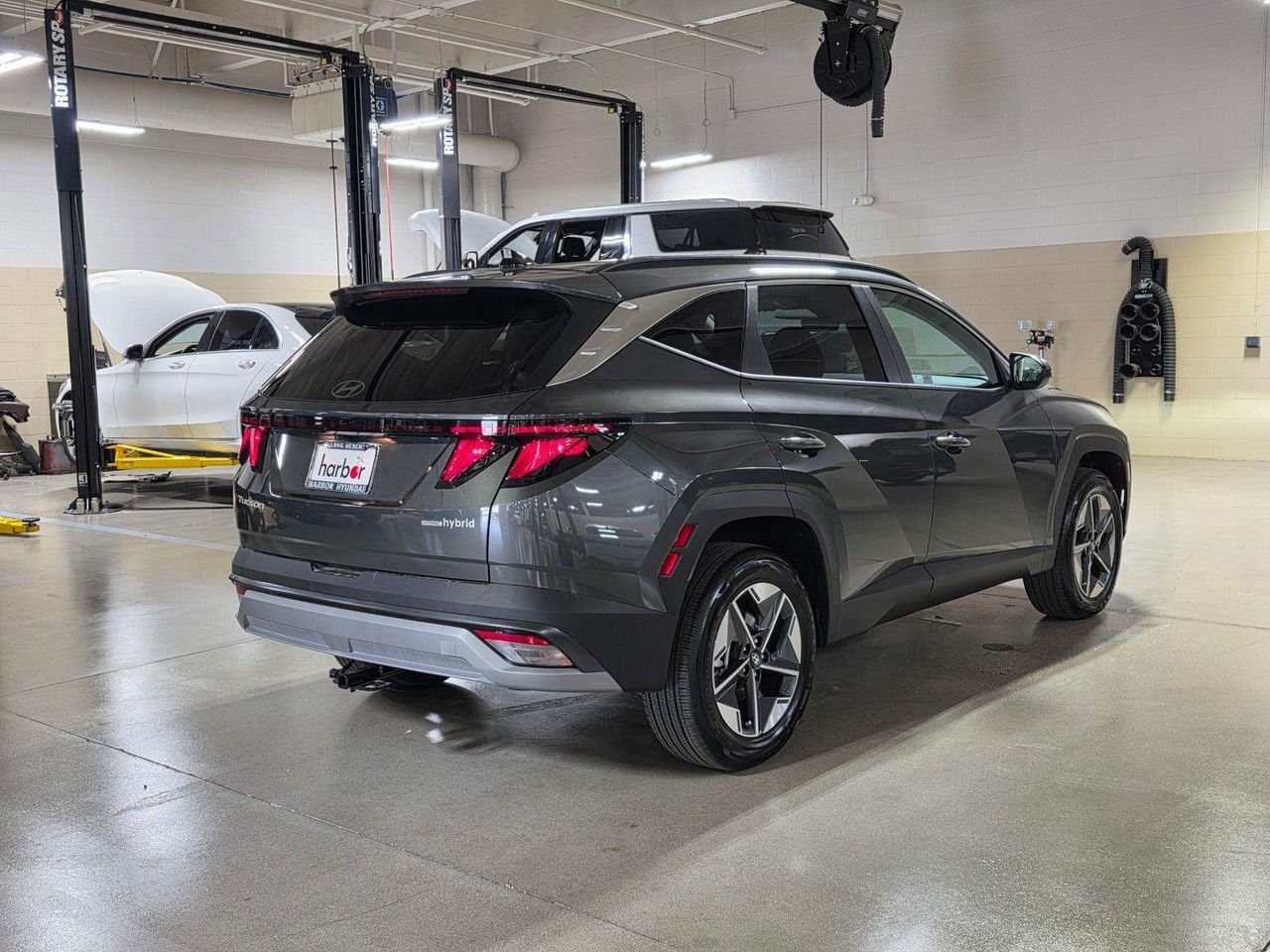 New 2026 Amazon Gray Hyundai SEL AWD image 7