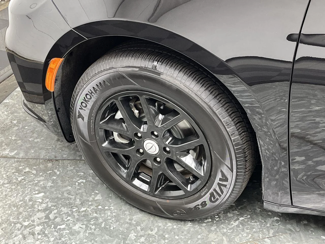 2025 Chrysler Pacifica Select - Photo 31