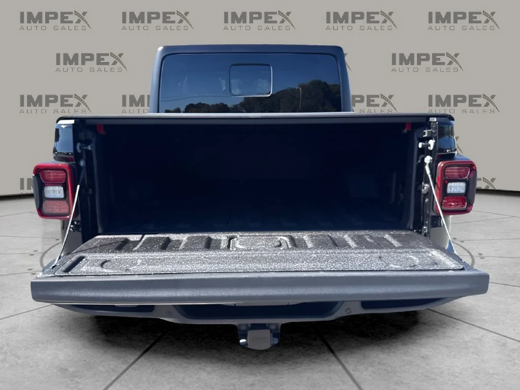Used 2025 Black Jeep Willys image 27