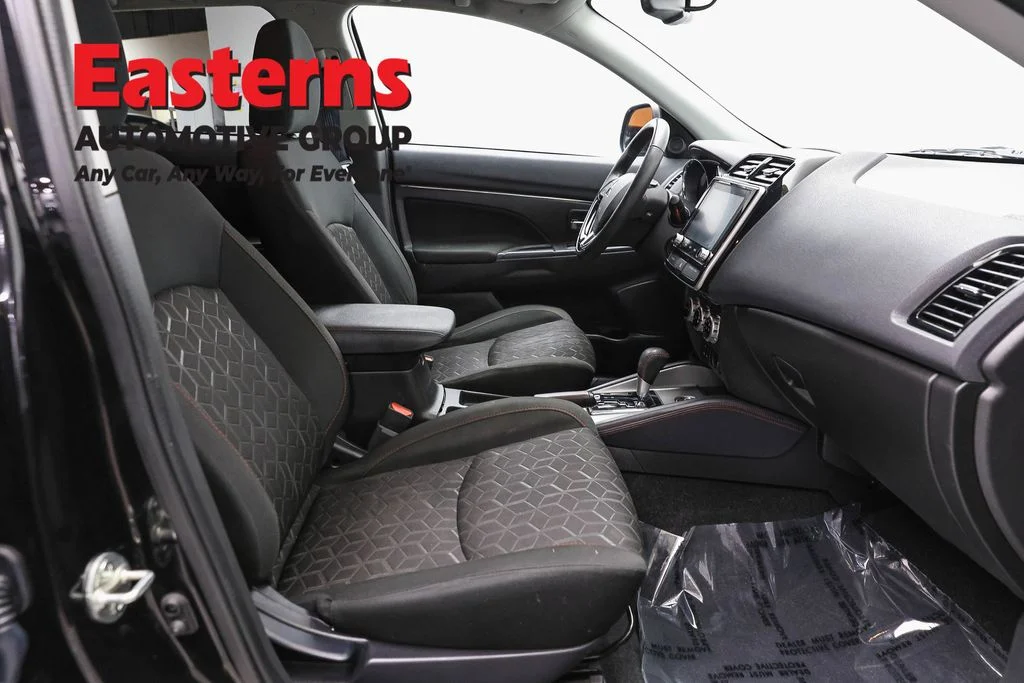 Used 2023 Black Mitsubishi 2.0 LE image 23