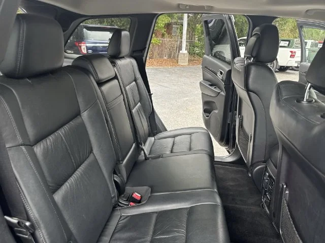 Used 2012 Black Jeep Laredo image 11