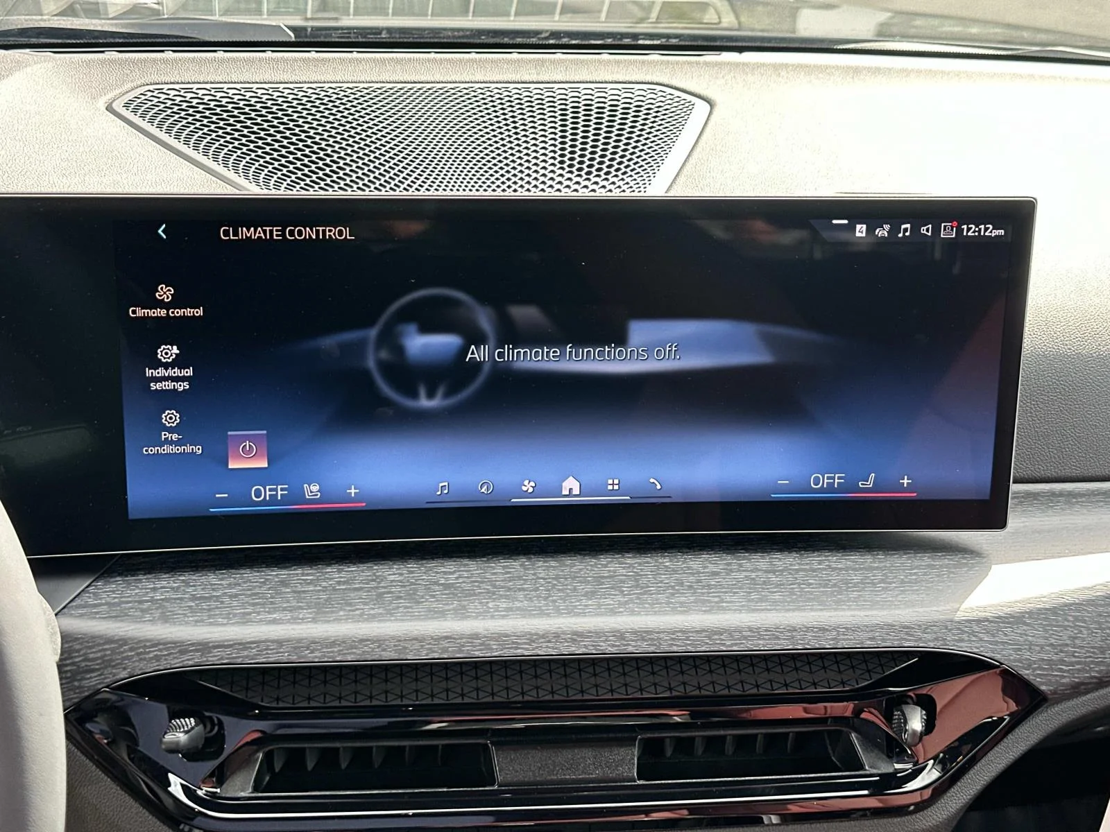 New 2026 Dravit Grey Metallic BMW 330i NA image 13