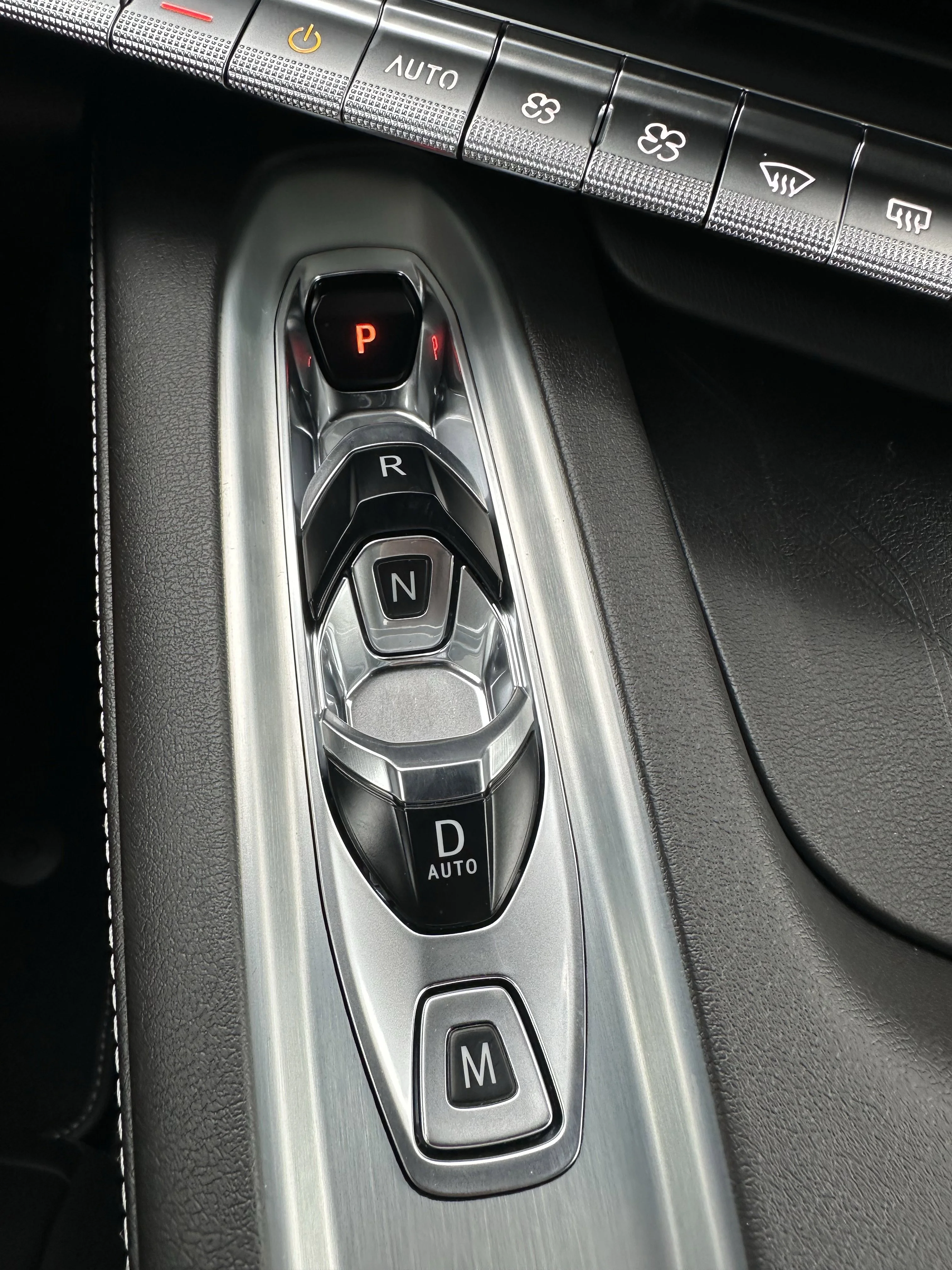 New 2026 Arctic White Chevrolet 1LT image 16