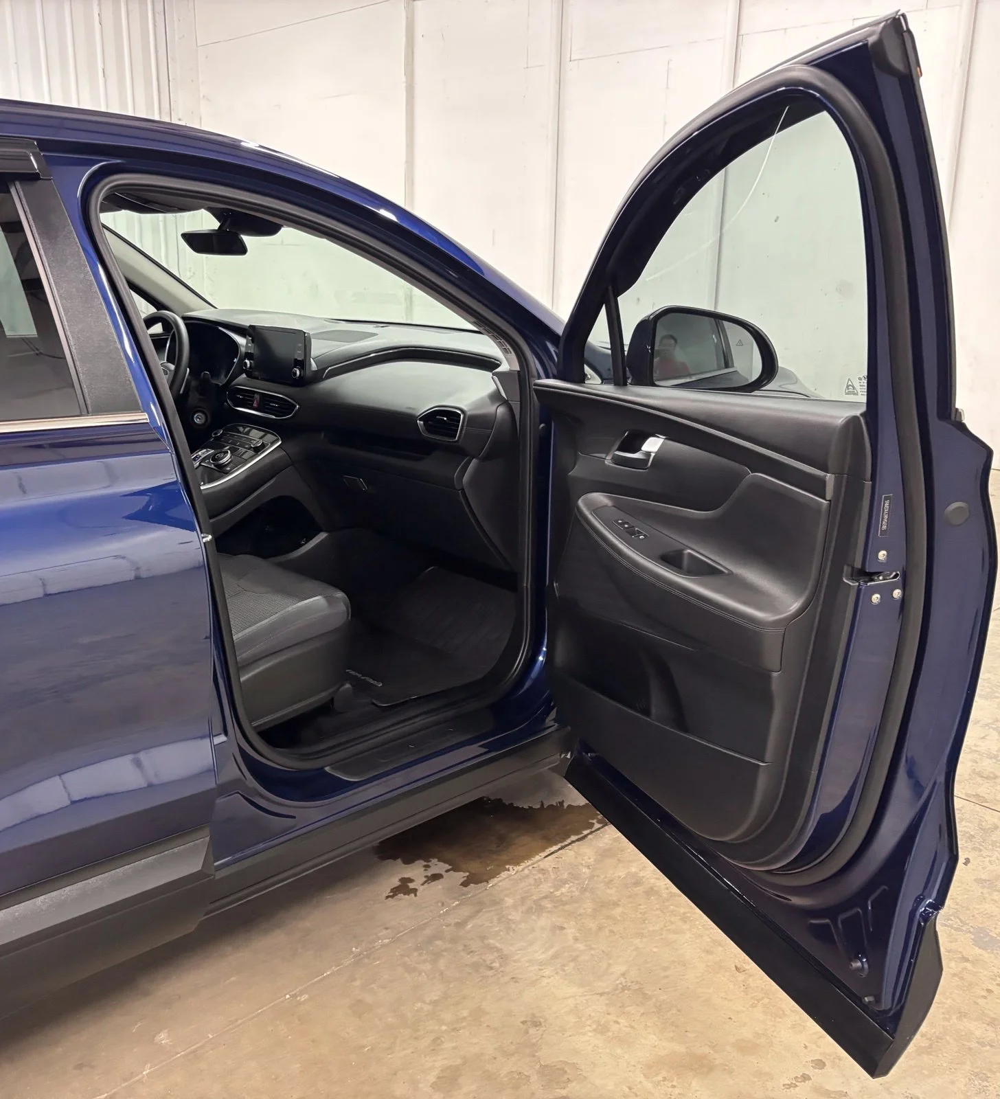Certified Used 2023 Blue Hyundai SE image 17