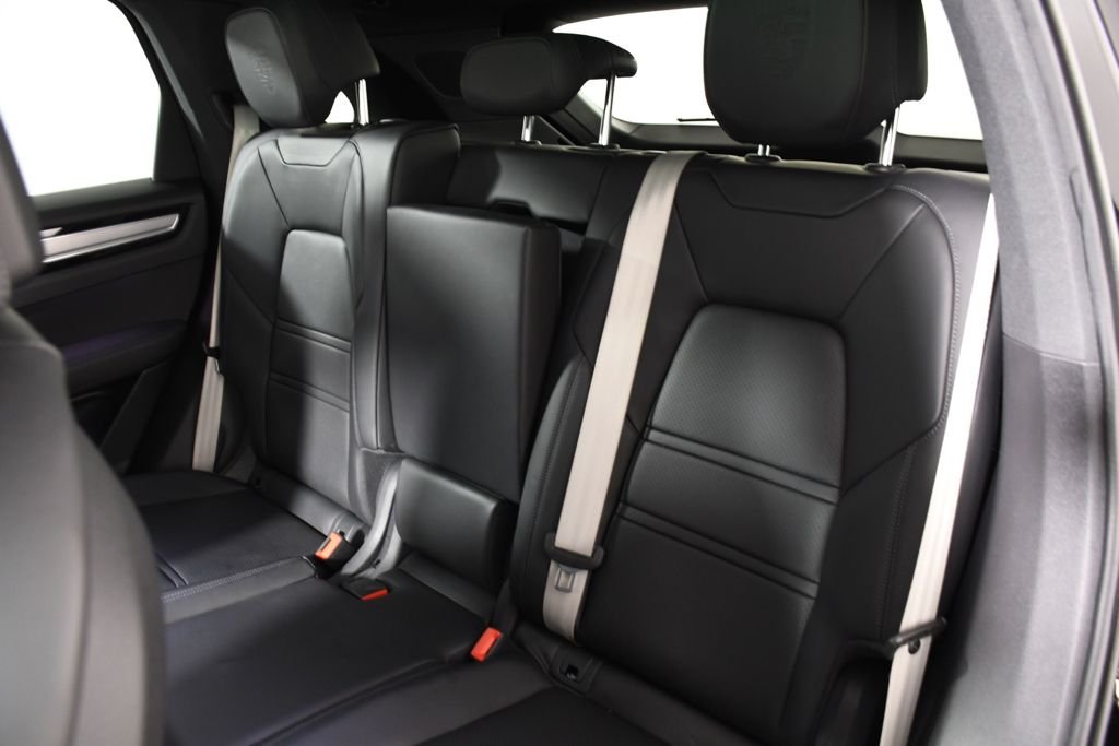 Used 2022 Black Porsche Platinum Edition image 28
