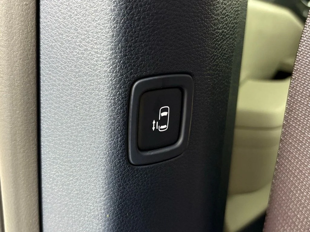 New 2026 Ceramic Silver Kia EX image 36