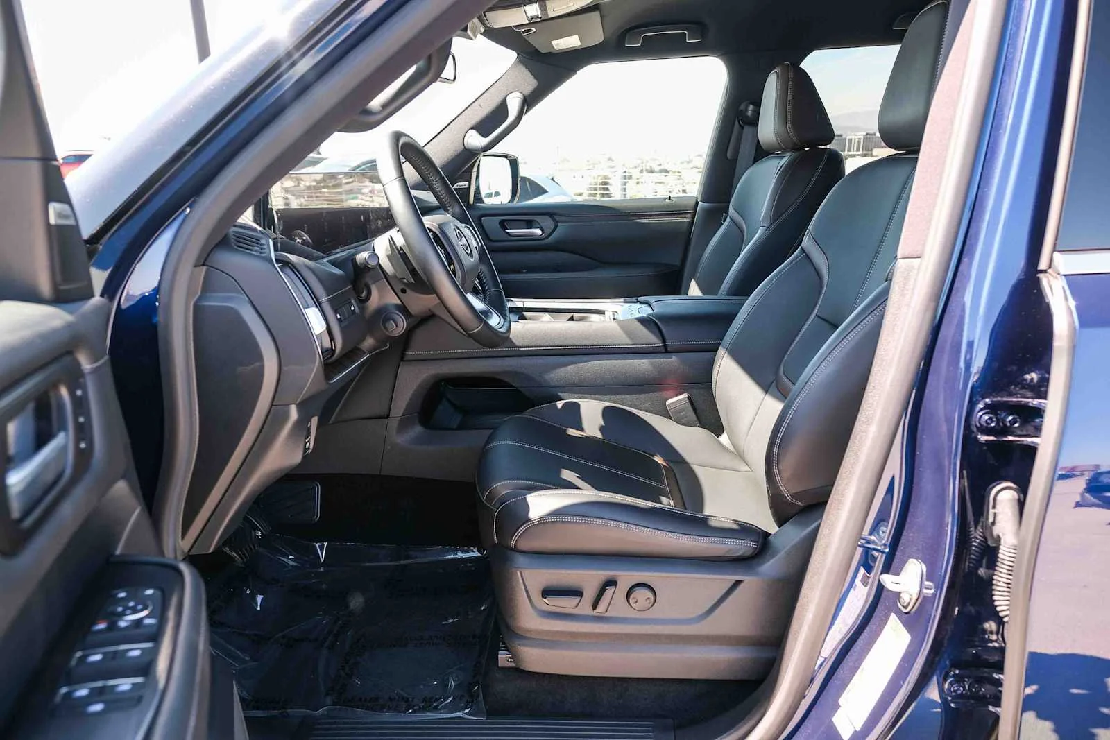 2026 Nissan Armada SL - Photo 20