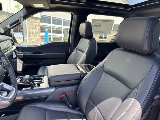 New 2026 Star White Metallic Tri-Coat Ford Lariat® image 17