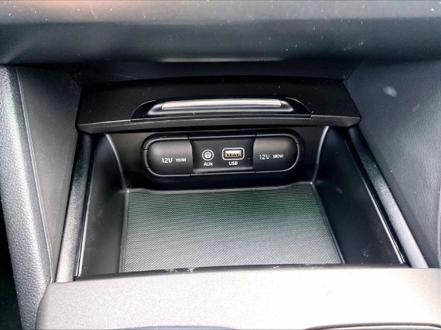 Used 2016 Sangria Red Kia LX image 28