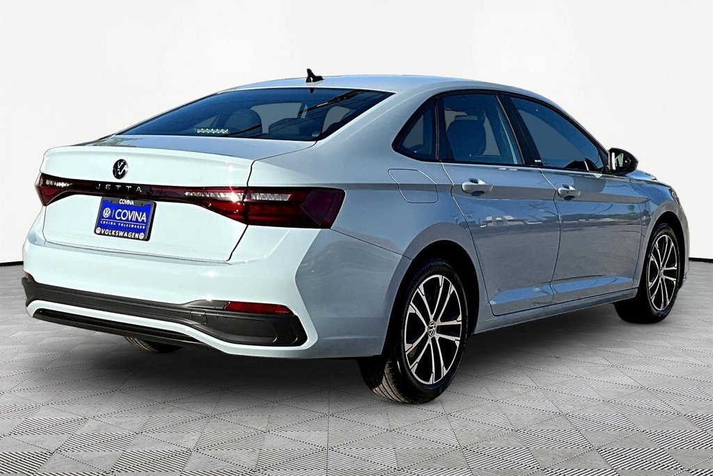 New 2027 Gray Volkswagen 1.5T Sport image 6