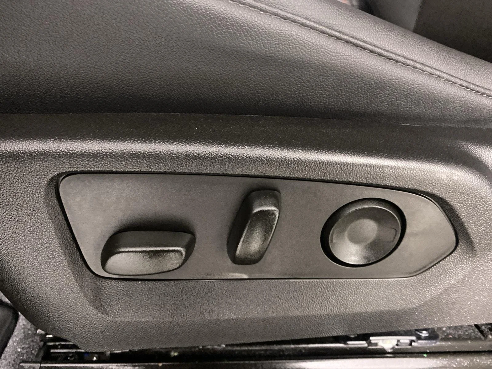 Used 2025 Black Chevrolet Trail Boss image 11