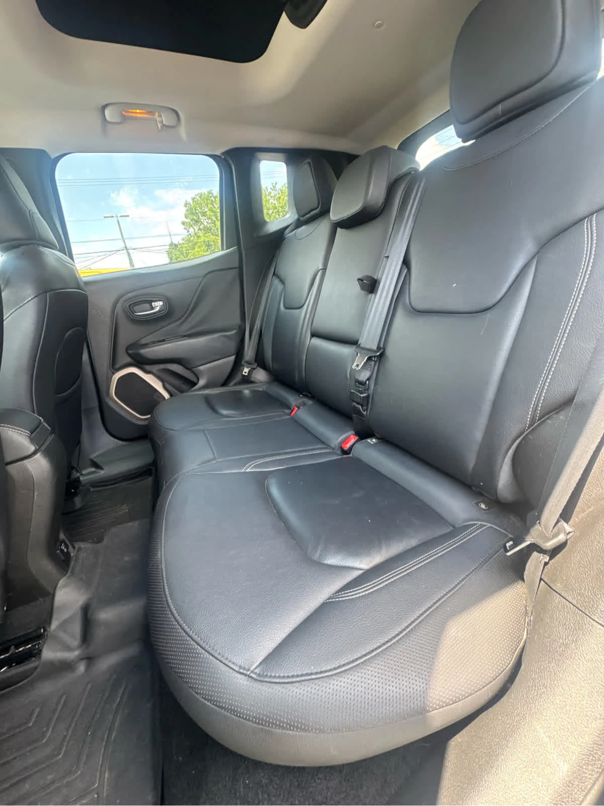 Used 2016 Granite Crystal Clearcoat Metallic Jeep Limited image 19
