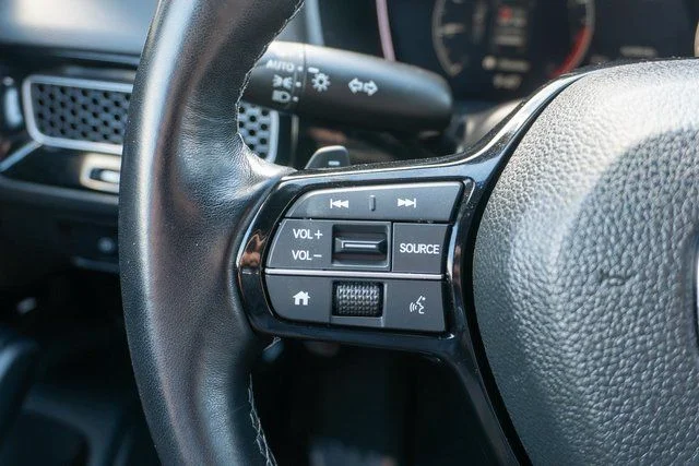 Used 2024  Honda Sport image 19